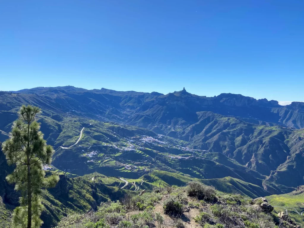 Hiking in Gran Canaria top of the island, amazing views