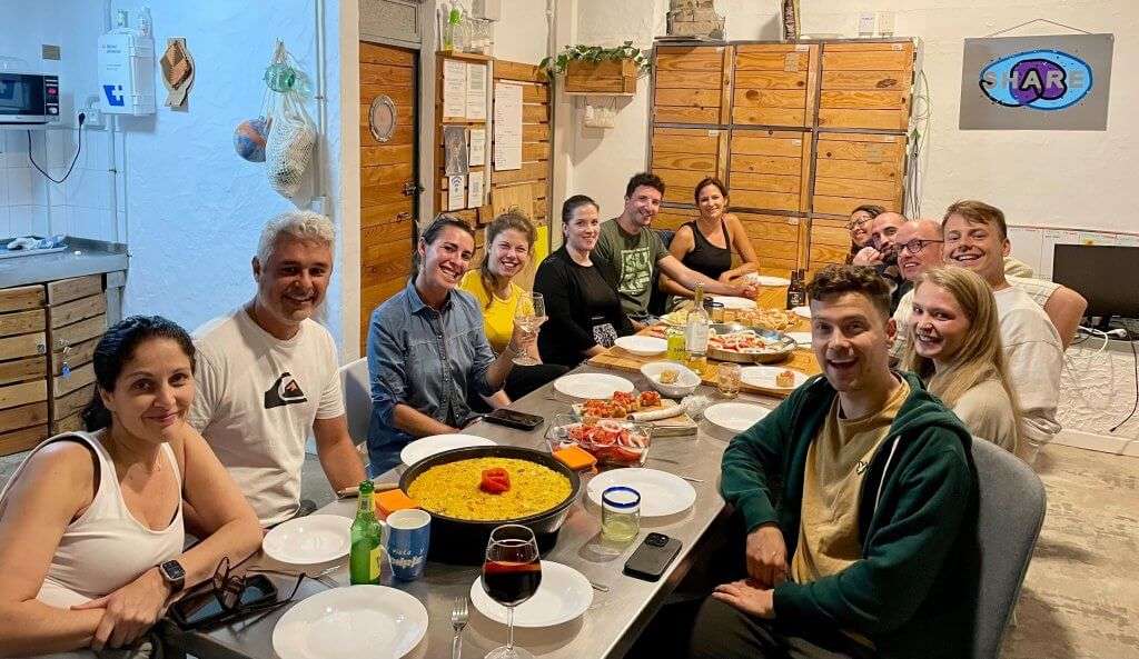 People having dinner in a Coliving