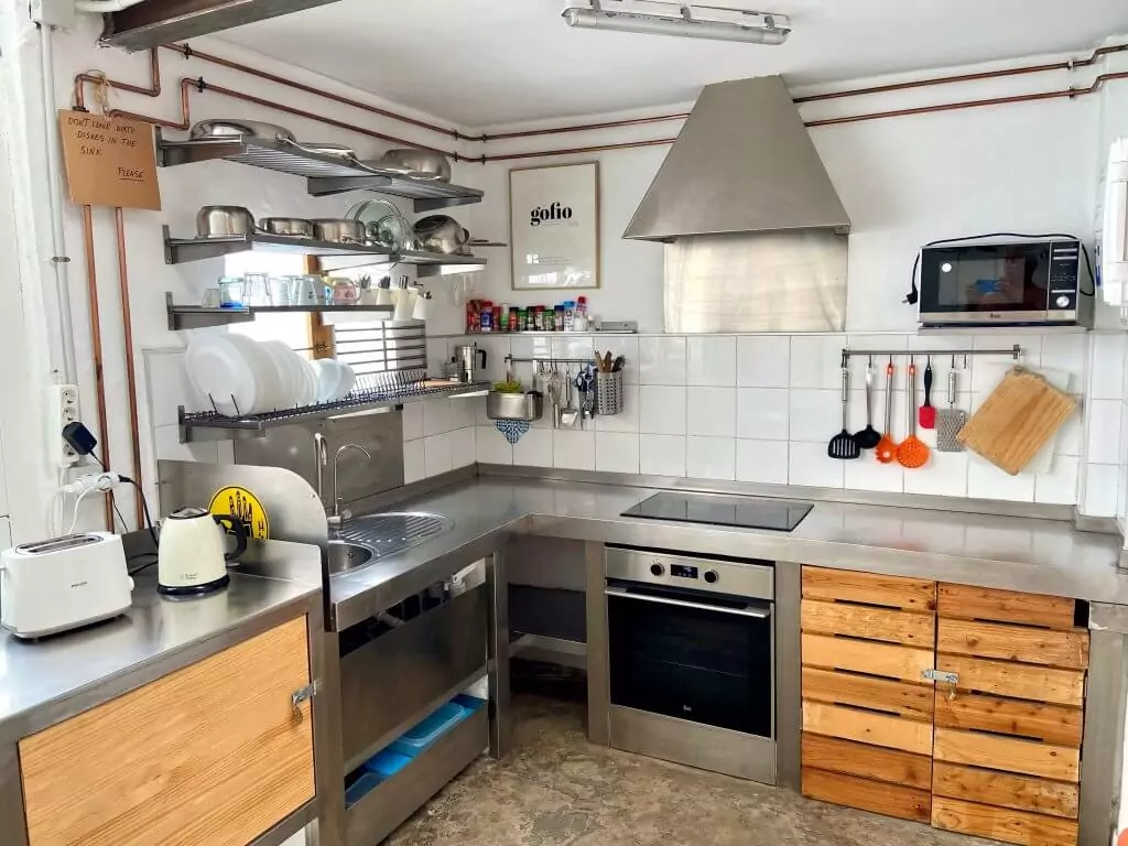 Kitchen in EcoIsleta Coliving, view of the appliances, and everything to cook