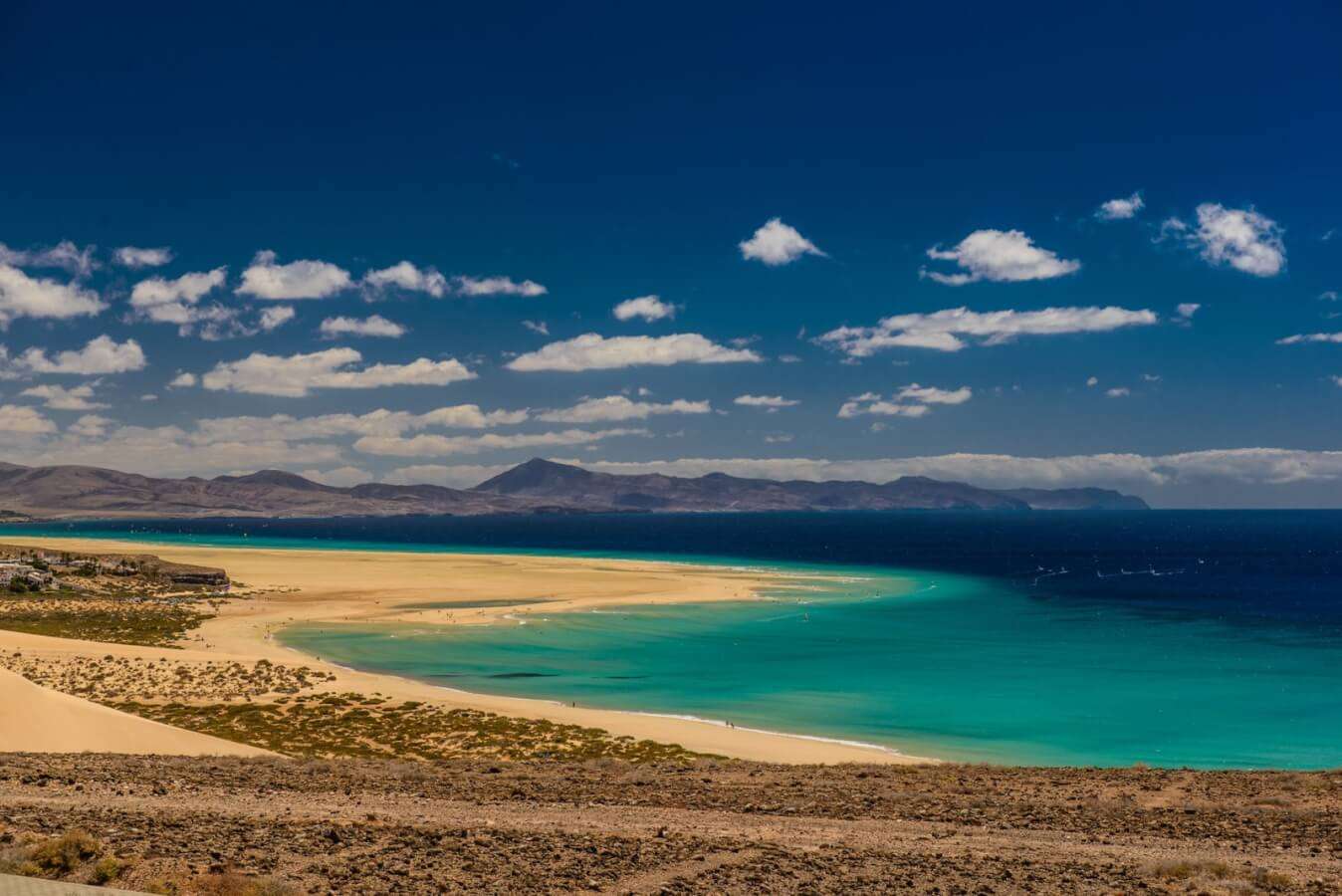 Playas de Fuerteventura. Mar y arena blanca.