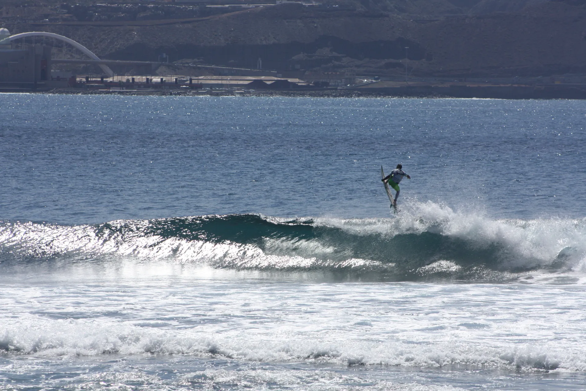 Vóley Playa en La Playa de Las Canteras, deportistas jugando