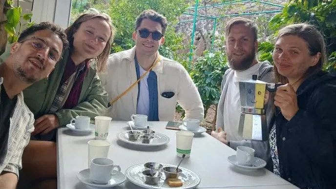 Coffe farm, actividad de la comunidad del Coliving EcoIsleta